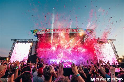 Das Sonnenstrahlen-Festival: Ein musikalischer Triumph mit dem charismatischen Beck?!